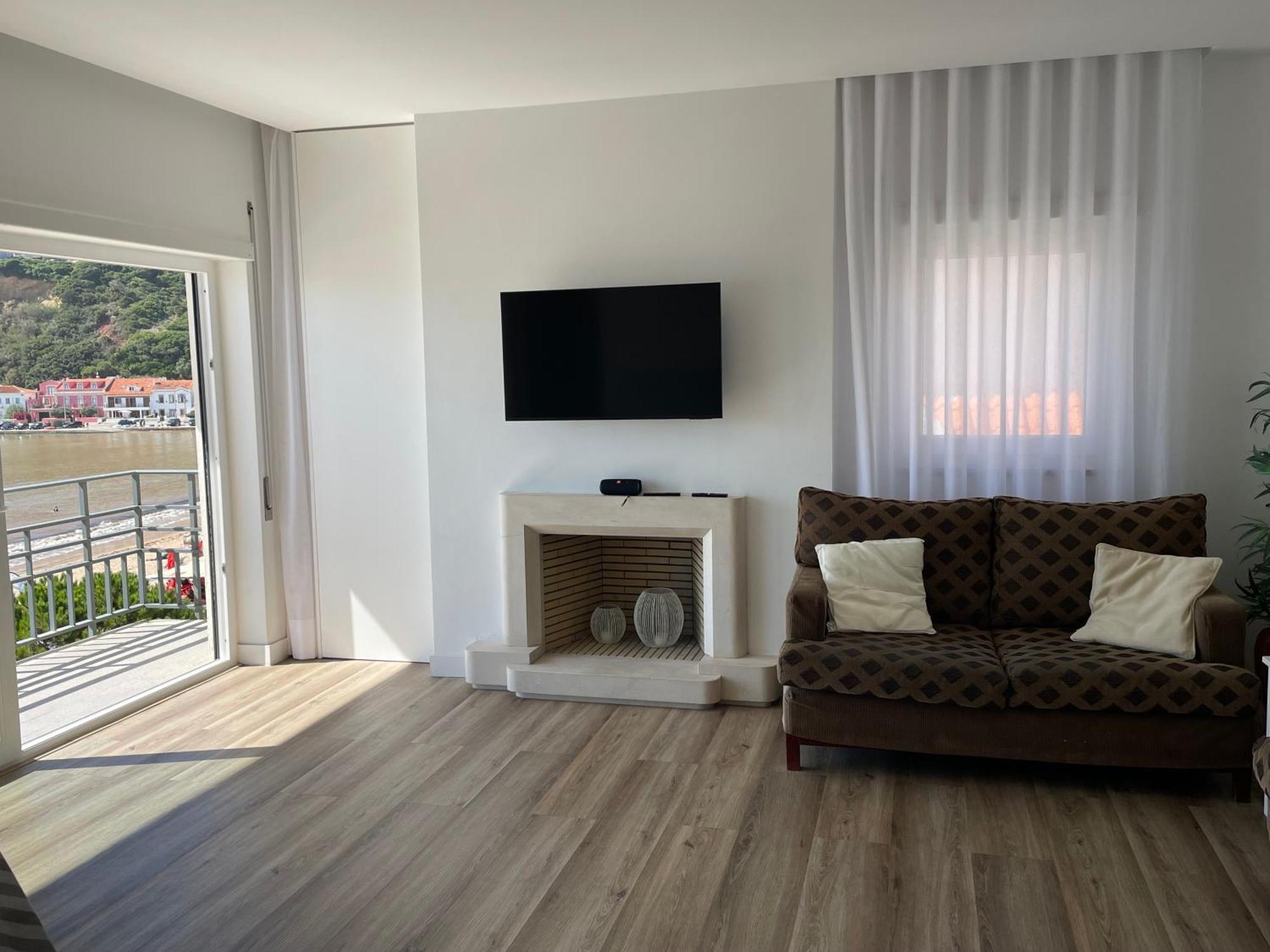 Apartamento Em Frente A Praia São Martinho do Porto Exterior foto