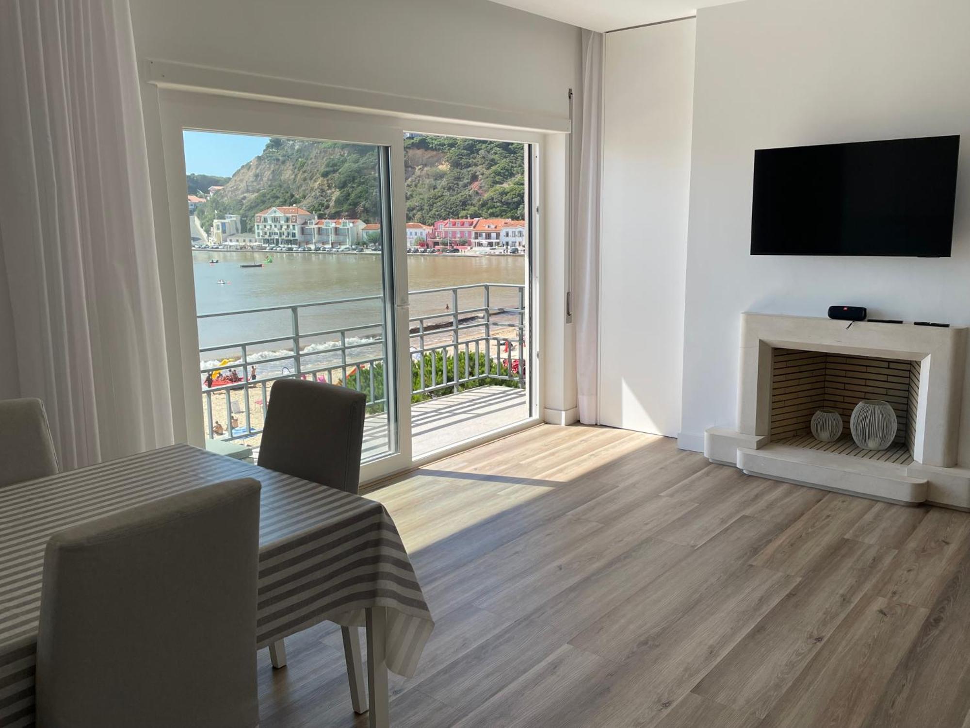Apartamento Em Frente A Praia São Martinho do Porto Exterior foto